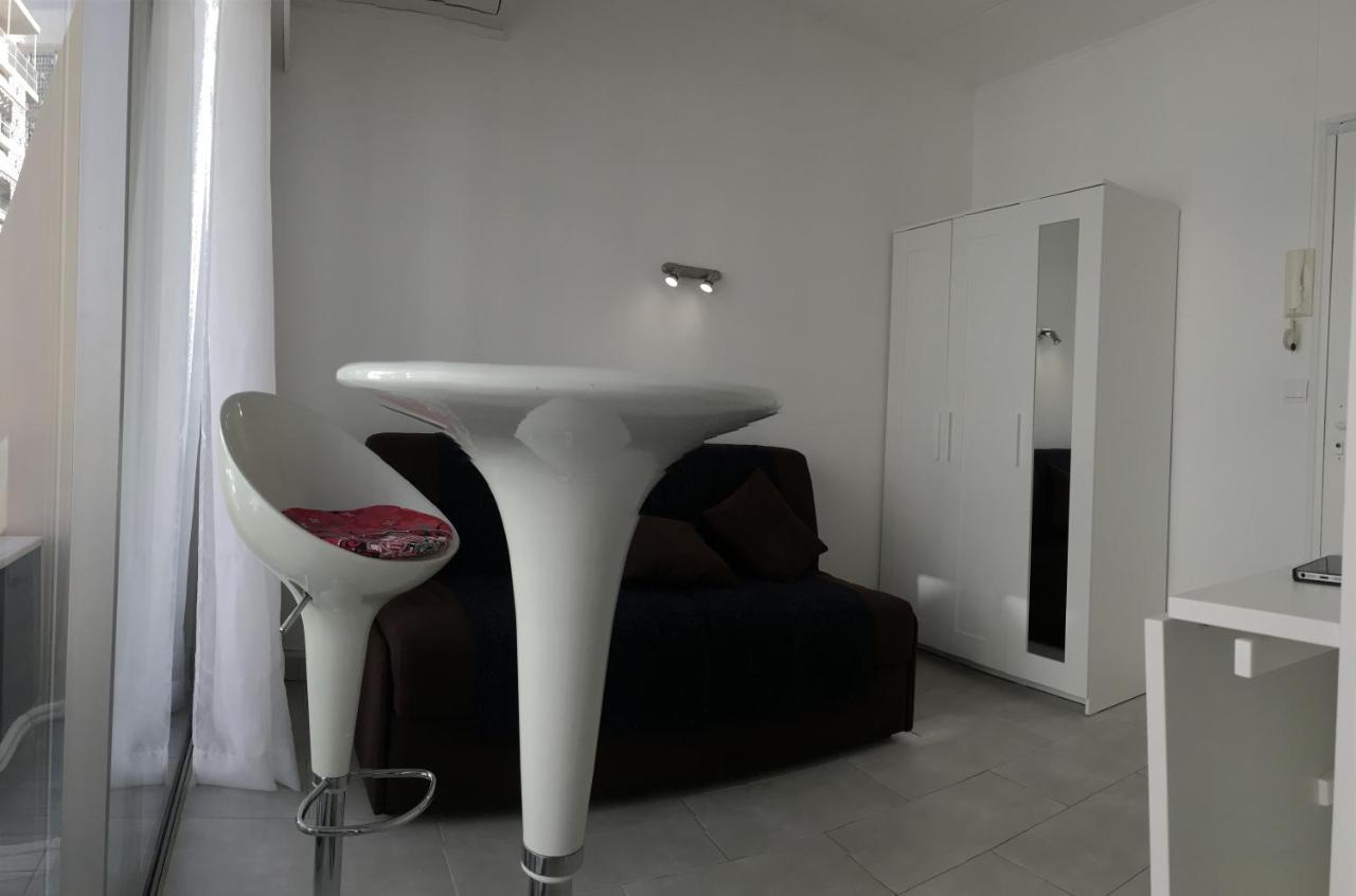 Aparthotel Studio Carre D'Or Situe A 50 M De La Plage Nicea Zewnętrze zdjęcie